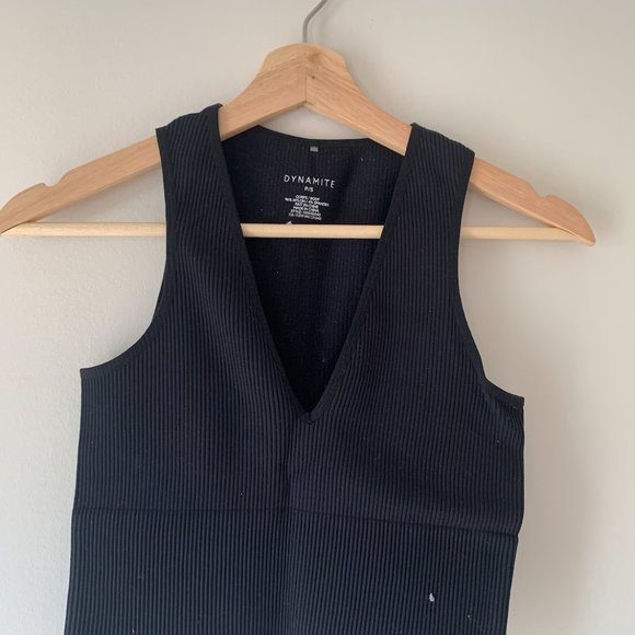 Dynamite seamless v-neck crop top - Picture 3 of 3